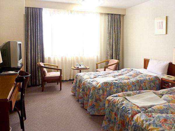 Hotel Binario Komatsu Centre Bagian luar foto